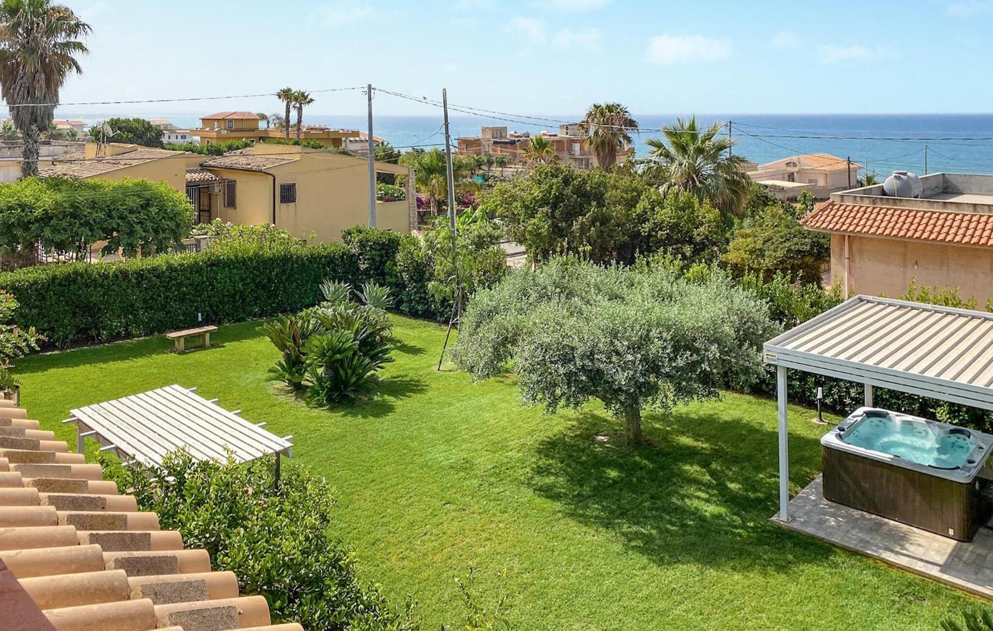 Stunning In Donnalucata With Kitchenette Сasa de vacaciones *